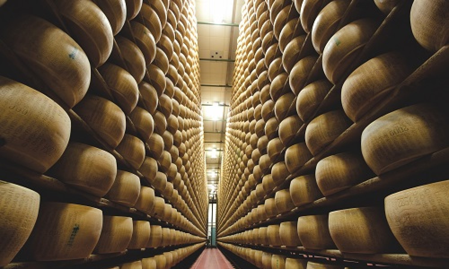 Dati positivi per il Parmigiano Reggiano